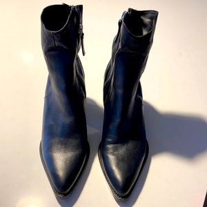 COPY - Zara size 8 leather zip boot